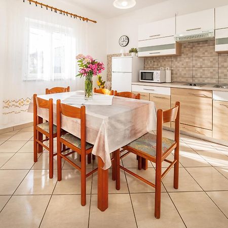 Apartment Vinka Baška Eksteriør billede